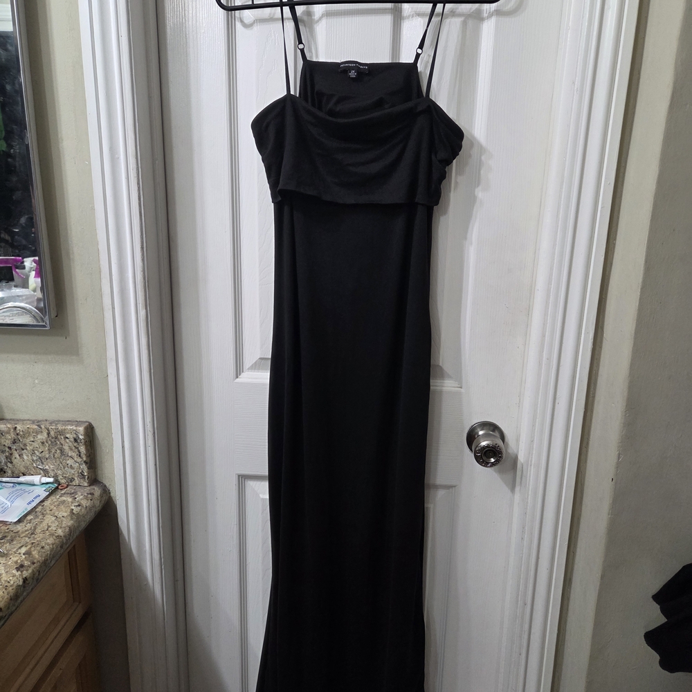 Black Sleeveless Cowl Neck Gown